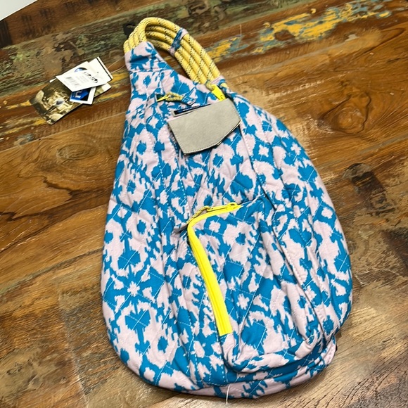 Kavu Handbags - NWT Kavu Ropeable Bag-Cool Blot